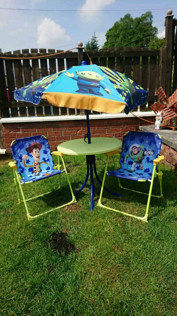 toy story folding table and chairs set